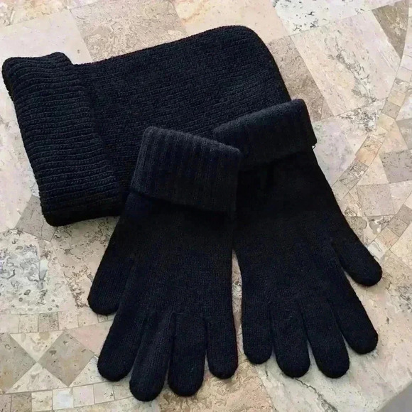 𝅺hat  GLOVES SET  WINTER - Picture 1 of 4